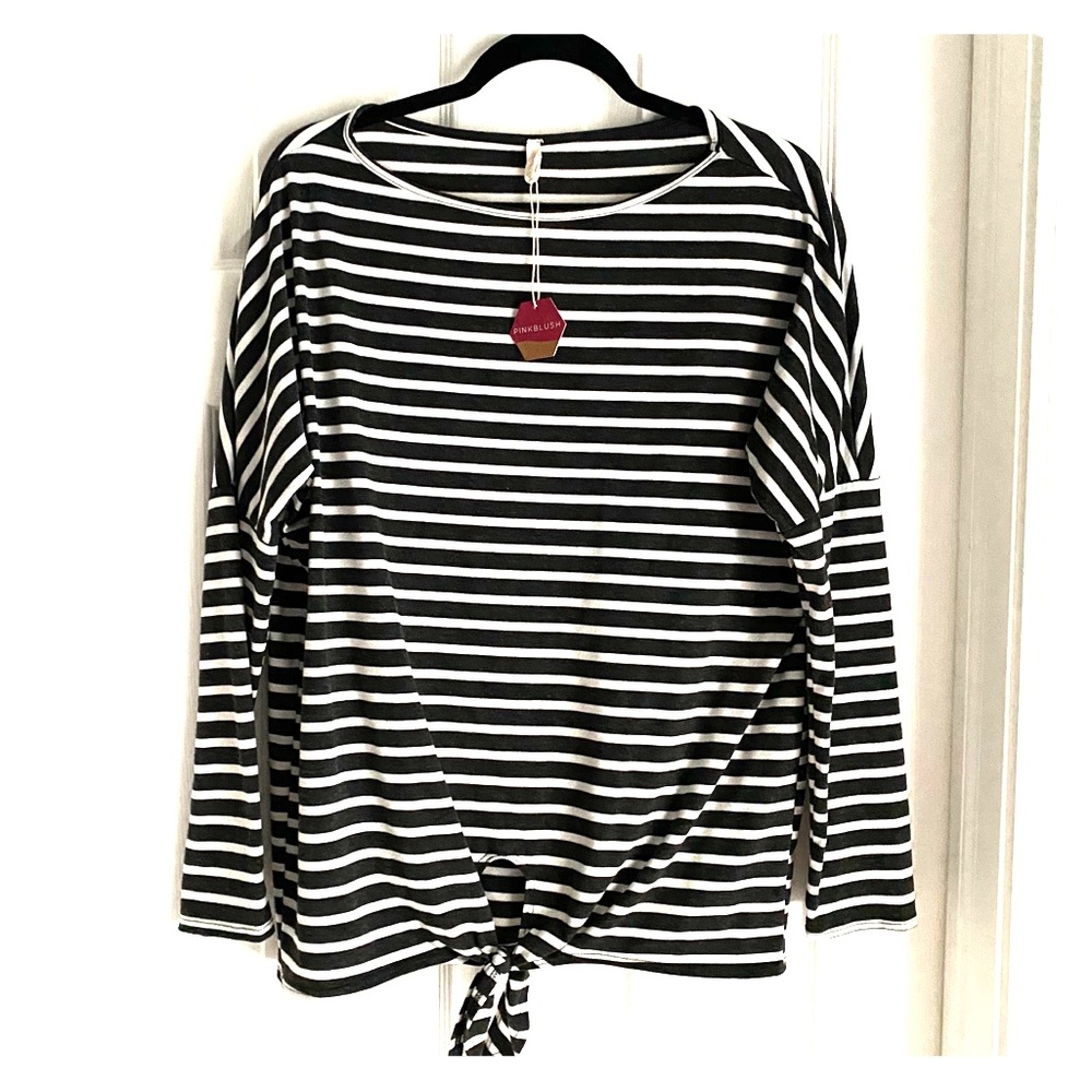 Front Knot Maternity Top